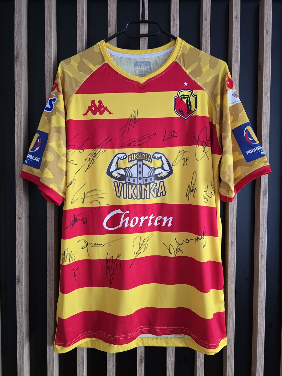 SerceZdrugiej's tweet photo. 💛❤️ Licytacja dla Miłosza 🫶
👕 @Jagiellonia1920 #29Listkowski
wersja meczowa z Pucharu Polski
z autografami zawodników🔥
➡️ link do zrzutki w komentarzac 💬
📏 Rozmiar L
kliknij ❤️ i podaj dalej 🔄
⚠️ Ważne Szczegóły Tweet #2i3 ⤵️ https://t.co/ZsbK9hKneW