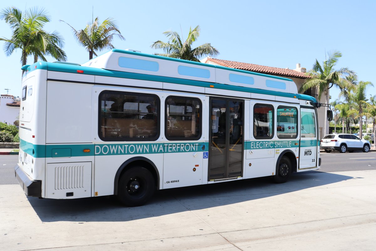 SantaBarbaraMTD's tweet photo. The shuttle said, "Get my good side."
Joke's on us...they're all good sides. 😎🚌✨
#RideMTD #DowntownWaterfrontShuttle #SantaBarbara #ElectricShuttle #PublicTransit #BusLife #TransitPhotography https://t.co/N3Ifm2jhdB