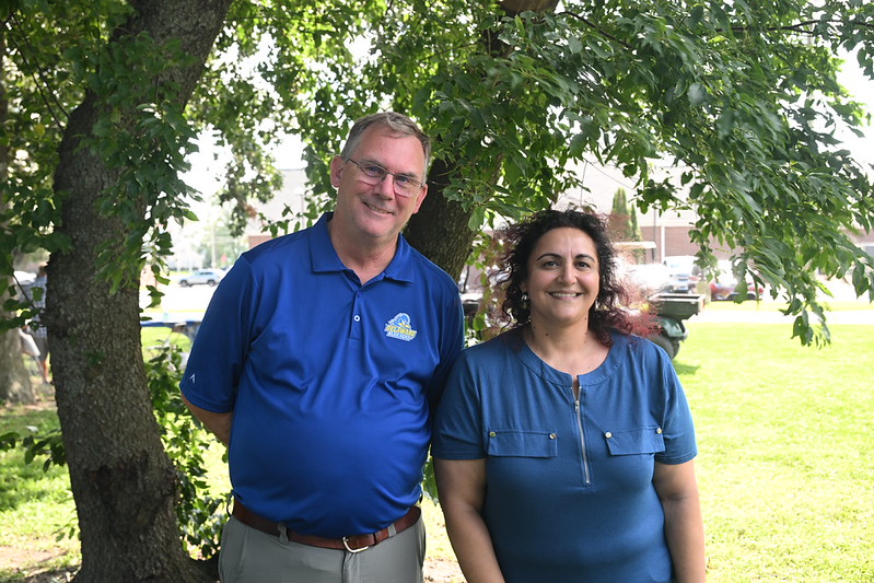 UDcanr's tweet photo. Agriculture stakeholders joined @UDExtension  experts at the @udelaware Carvel Open House and Crop Tour in Georgetown for crop trial tours, poultry health updates, field food safety demos and of course, @UDairyCreamery ice cream! #agriculture #UDext #netde https://t.co/x2mMI8NHfy https://t.co/POLS7zWmuw