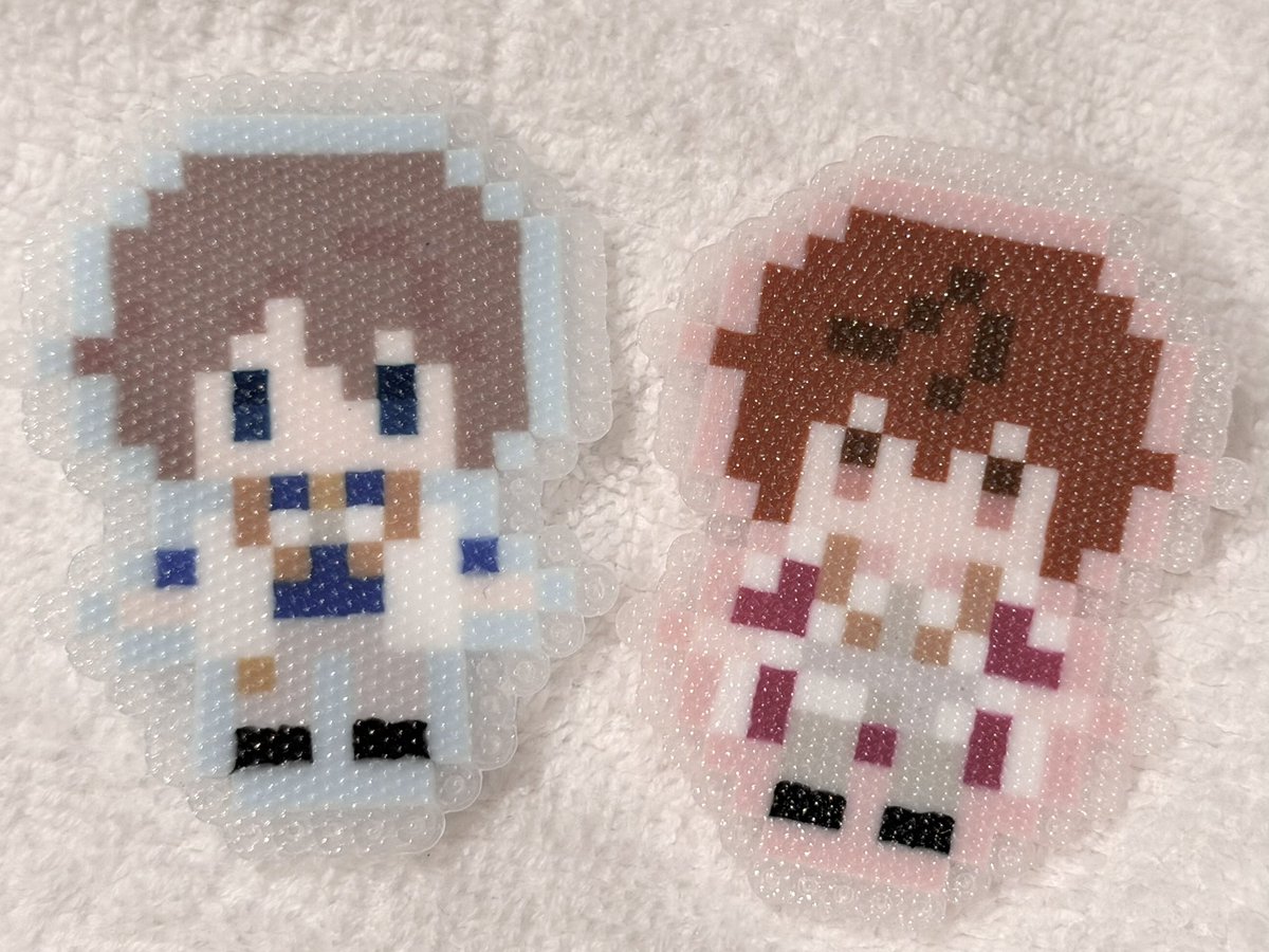0ka__shu's tweet photo. 友達とアイロンビーズをいくつか作ってきた❕
#しゅーあいすサマパ

@Jo5939002828017 https://t.co/sKPnAr9s90
