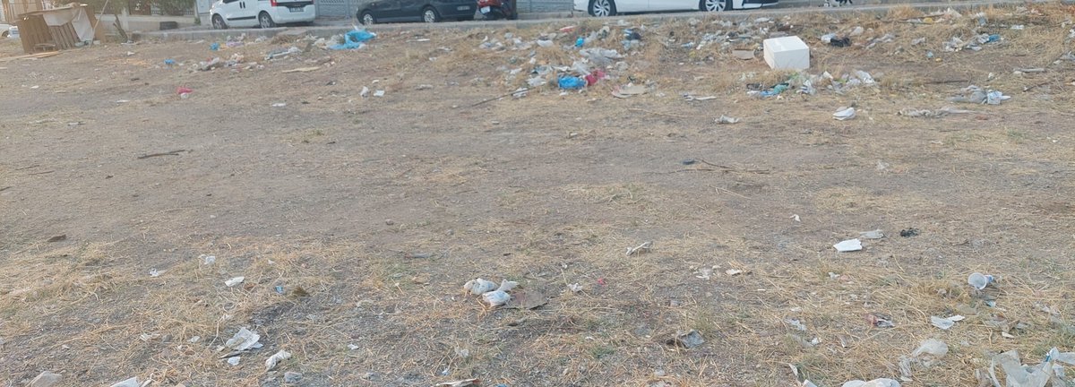 cihan_ee's tweet photo. Hürriyet mahallesi 431. Sokak Buca/İzmir

Bu görüntüler İzmir'e yakışmıyor,  lütfen acil olarak buralar temizlenmeli.

@izmirhim
@huseyinbenzer35 
@BucaBld 
@bucacozumerkezi https://t.co/mzpGERTACZ