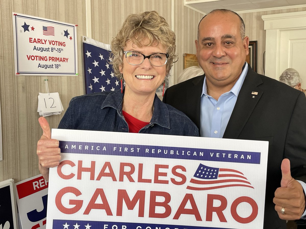 DeniseBeyerRE's tweet photo. Well, thanks to a very good friend recommending I check @VoteGambaro out for myself, I just met THE GUY for #FL06.
check him out for yourself:
https://t.co/PuLI0I4JwE https://t.co/SqwUBccLJD