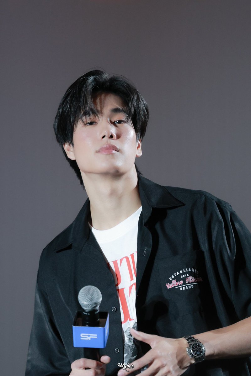phuwintiel's tweet photo. kakak teknik 180cm yang jadi lalapan abang teknik 185cm😅 https://t.co/d8C7qZtCRJ