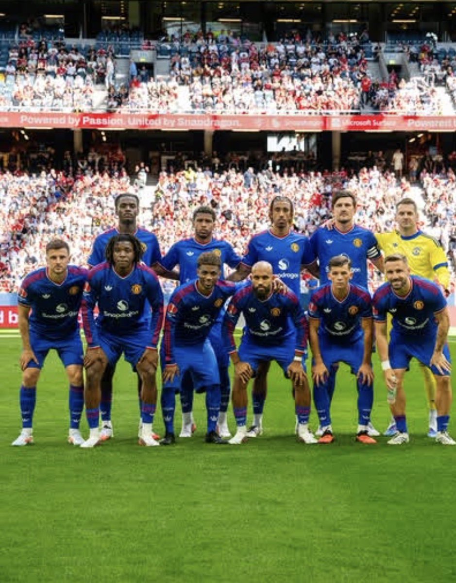 wydcasmir's tweet photo. Manchester United head coach Michael Carrick has requested  for at least four more signings in order to be competitive and challenge for trophies this season. He also confirmed that youngster Shea Lacey will be part of the first-team squad.

🎙️ Reporter: “Hi Michael, with the recent good performances from your boys in pre-season, and with other players set to join the squad later on, do you think your team will be competitive again this season and challenge for the major trophies?”

🗣️ Michael Carrick: “The boys have been doing well so far in pre-season, especially the young lads, who have been fantastic. But to be honest with you, we haven’t reached the level we need to compete for the biggest trophies next season, and we’re definitely working on that. We need to make at least four more signings to compete, especially a quality defensive midfielder. All I can say is that we’re working on it.”

🎙️ Reporter: “What about Shea Lacey? Will he be part of the first-team squad this season after his impressive performances in pre-season?”

🗣️ Michael Carrick: “Shea has been fantastic, not just in the games but also in the training sessions. He can play as a number 10 and on the right wing, so he will definitely be part of our first-team squad this season. The decision has already been made.”