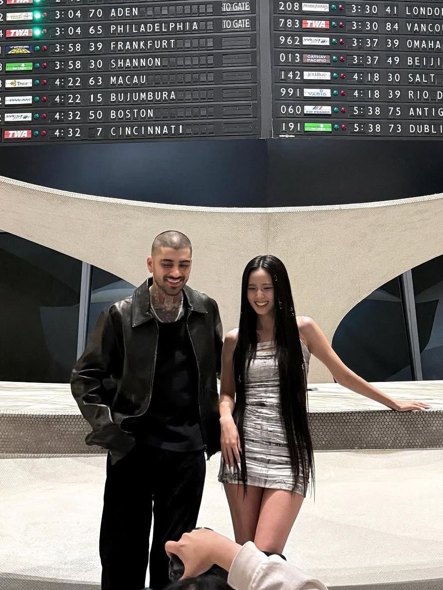 imNotAiline's tweet photo. Come on jisoo, please just hear their advice… https://t.co/CWiNJF0apn