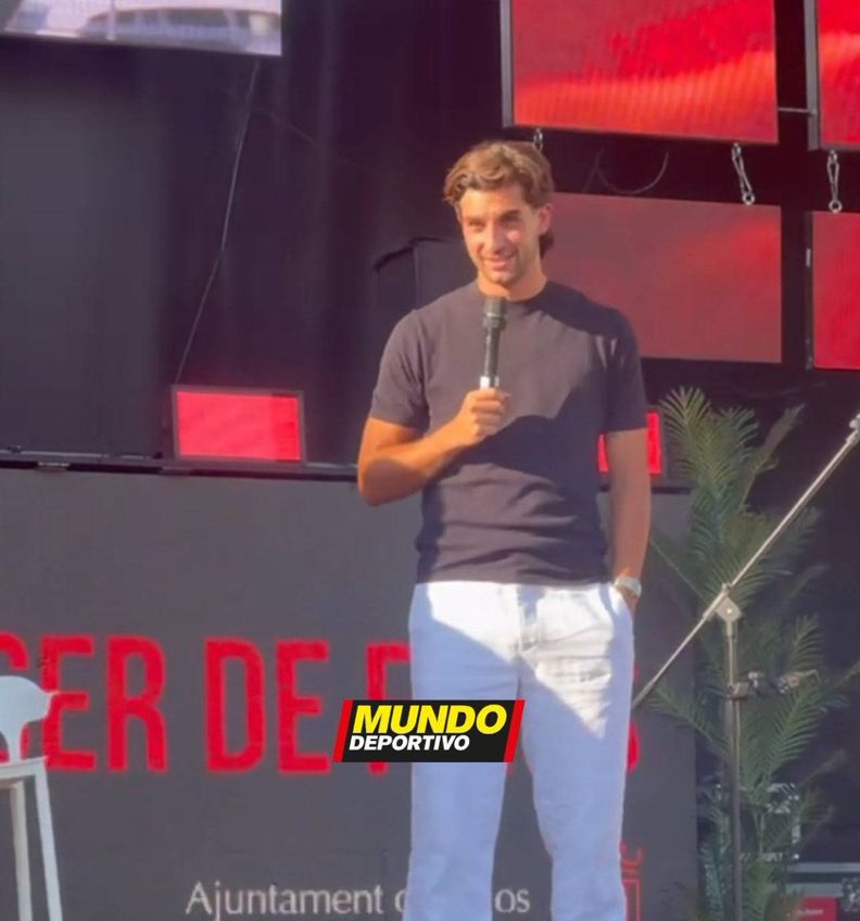 BarcaNewsFRA's tweet photo. 🚨🗣️ Ferran Torres : « Dans le groupe WhatsApp avec les amis et la famille, j’ai vu qu’ils étaient plus nerveux que moi, alors je leur ai envoyé une photo et je leur ai dit de se calmer parce que j’avais le pressentiment que j’allais être un héros en finale. Quand j’ai vu le ballon rebondir devant moi, j’ai compris les mots d’Iniesta quand il disait en 2010 qu’il avait l’impression que le monde s’était arrêté. Moi aussi, j’ai eu l’impression qu’il n’y avait plus que moi et le ballon, et j’ai ressenti une force que je n’avais jamais ressentie auparavant. »