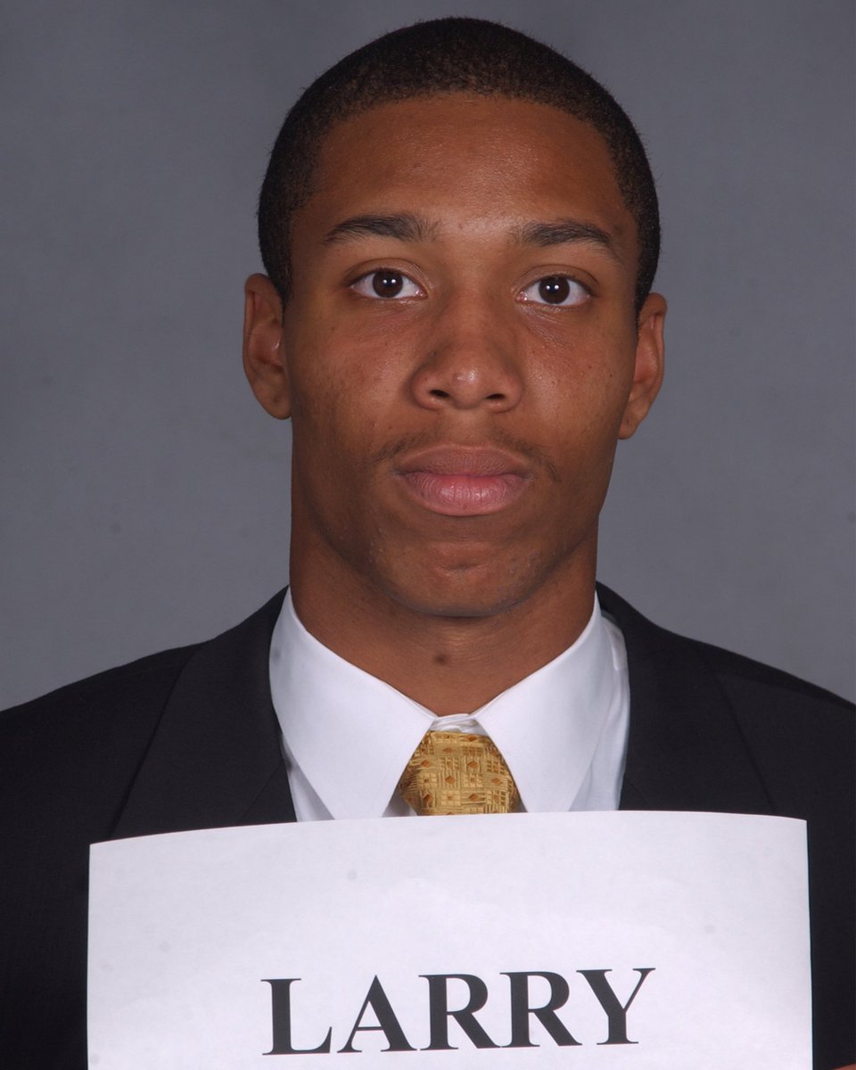 Pitt_FB's tweet photo. One of the best to ever do it. @LarryFitzgerald 

Tomorrow, he takes his place in the @ProFootballHOF https://t.co/EriT2LiDRc