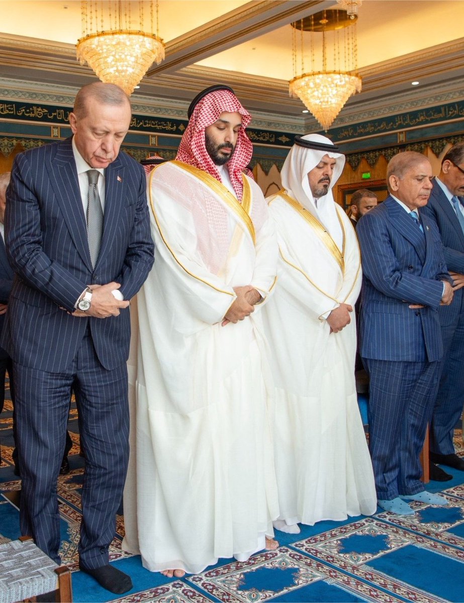 AbwKhdr31868's tweet photo. المنظر الي يغيض اليهود وإيران وذيول تبعه في المنطقة ههههههه #السعودية #تركا #باكستان #اتفاقيه_مكة_للدفاع_المشترك #السعودية_العظمى #مكه #اليمن https://t.co/j3lpDv4V2y