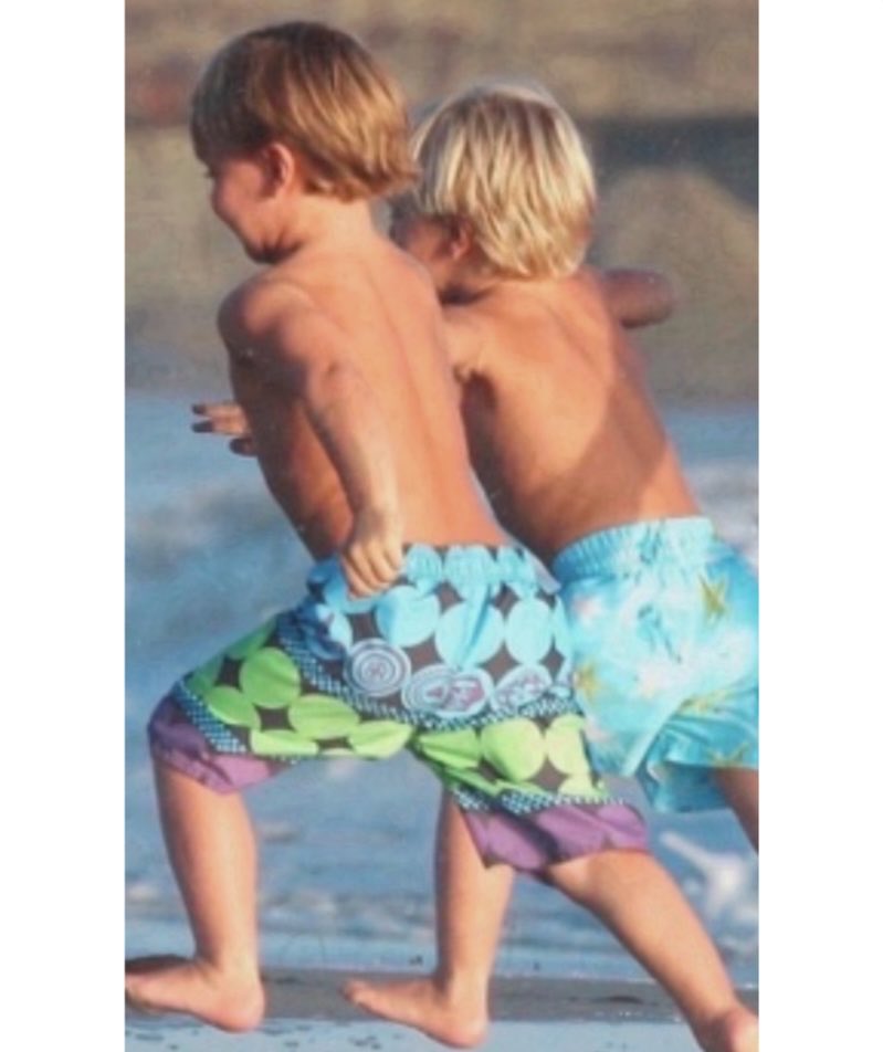 britneyspears's tweet photo. Swipe to see https://t.co/Jon15EWv9E