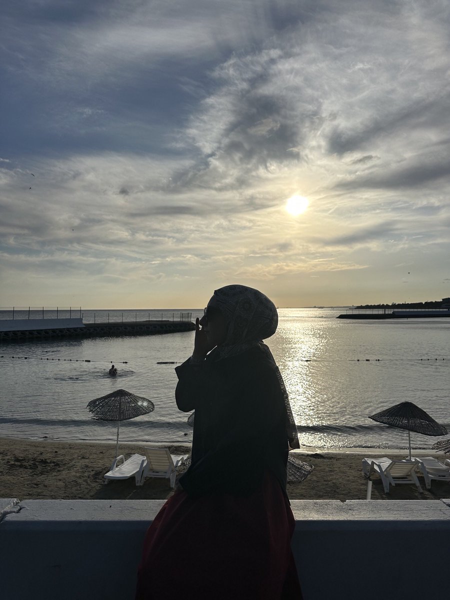 ozlemozdmr5's tweet photo. #SahilKenarı 🐚🪸🌅 https://t.co/KH8RoCN0Qk