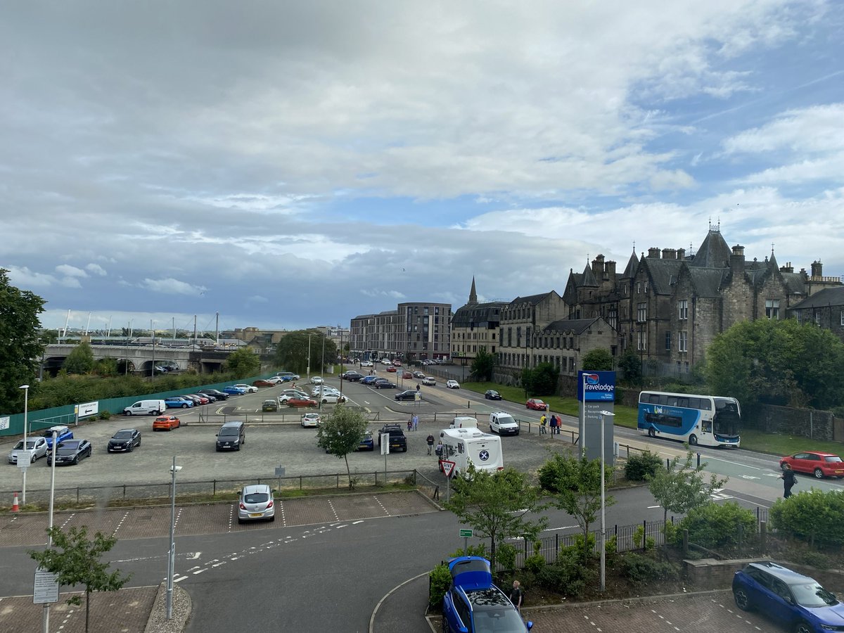 loypass_SCCar's tweet photo. π A true Inter(7)City journey done by Inter7city - my last one of the trip - from Dundee to Stirling, where the last room view of the trip is not disagreeable either! @ScotRail #Intercity125 #Inter7City #HST https://t.co/OxcAjn2REL