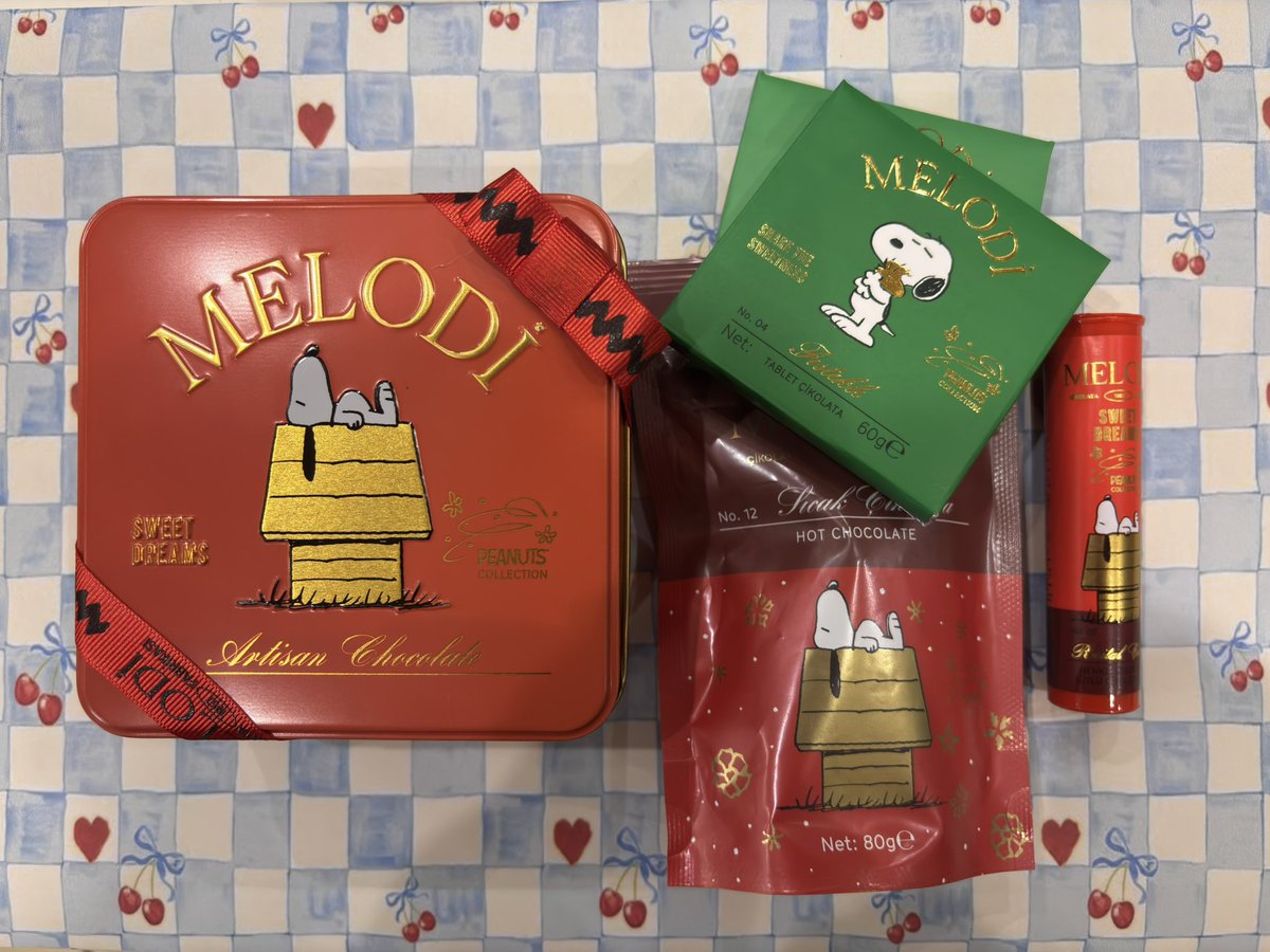 daffodillaments's tweet photo. snoopy charm
peanuts kase
peanust bardak
snoopy çikolata
SIRADA NE VAR https://t.co/Ukq2W1RpyP