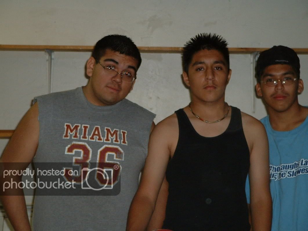 Bigmattdabull89's tweet photo. Extra old flashback Friday pic think I was 15 here #flashback #oldpics #bestfriends #timeflies https://t.co/kDGfEAE2wq