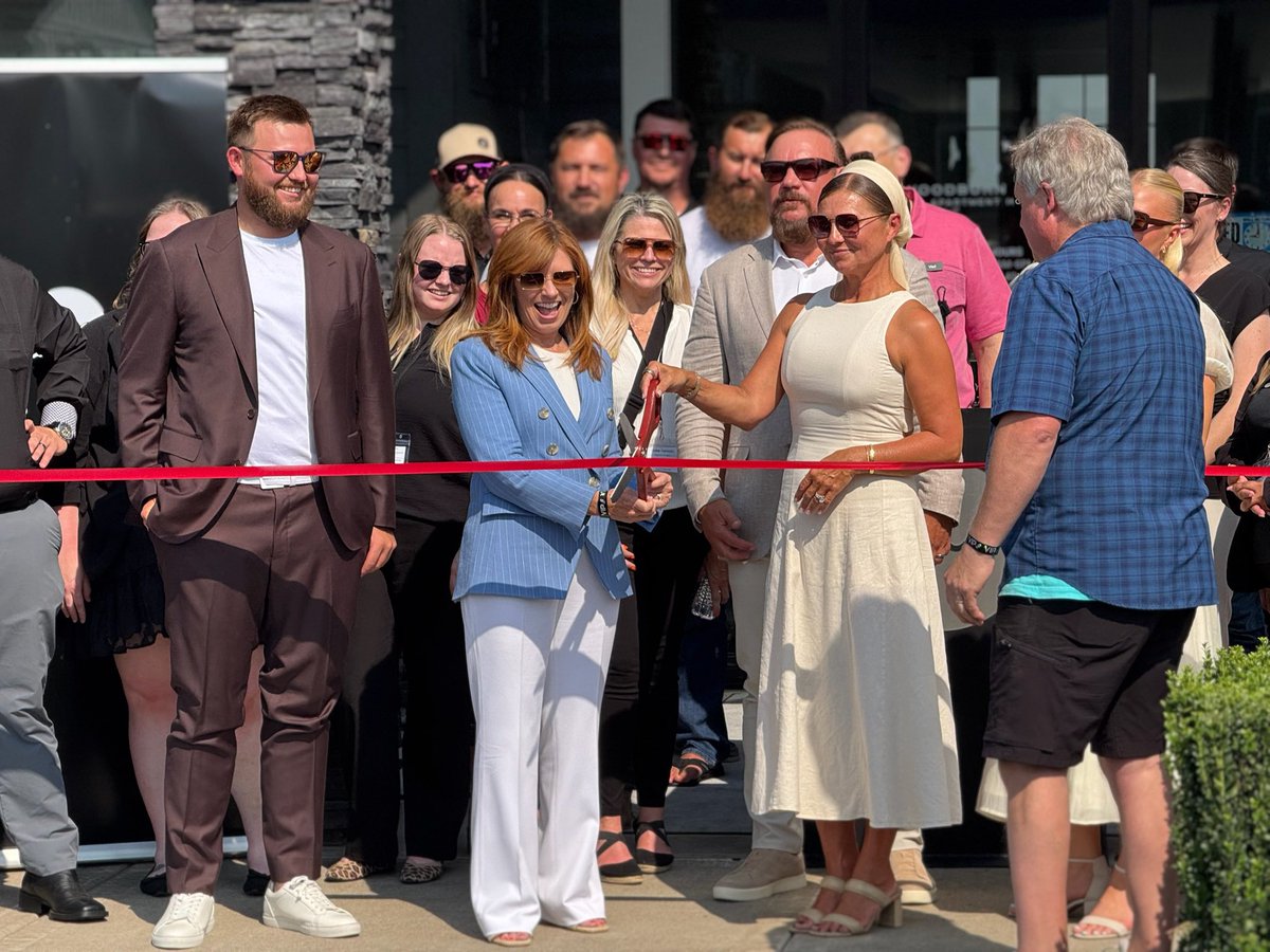 ChristineDrazan's tweet photo. Yesterday we got to celebrate the opening of Woodburn Place Apartment Homes West, a beautiful 44-building property bringing 478 new homes to this growing community, along with a new US Market.

At a time when housing is out of reach for too many Oregonians, we need more people willing to invest and build here. As governor, I’ll clear the way for that investment and make Oregon more affordable.

Thank you to I&E Construction, Stratum and US Market for having me!