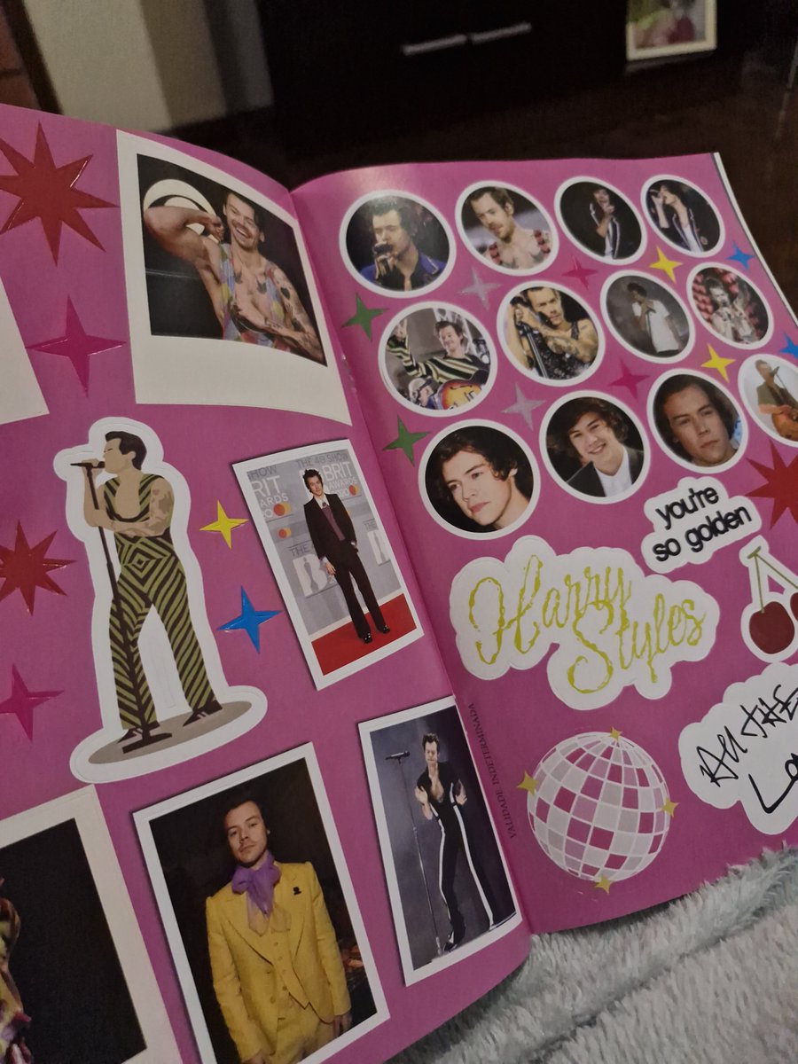 no1dkontrol's tweet photo. olha quem chegou na minha casa, a queridinha do momento
#harrymania https://t.co/LEgZkAlVHe