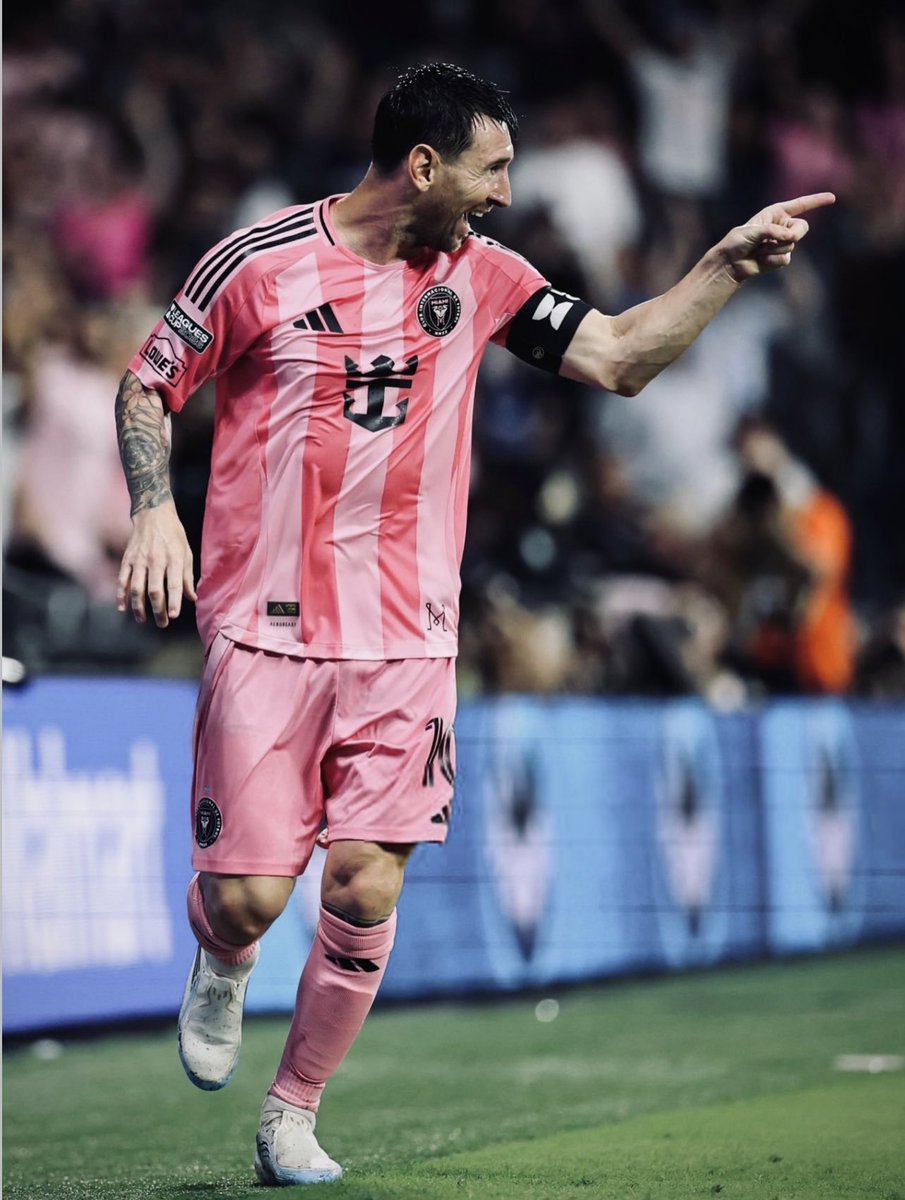 _YKbrown's tweet photo. 🇦🇷 Leo Messi’s stats at Inter Miami so far:

👕 106 games
⚽️ 92 goals
🎯 51 assists

He's 39. ♾️👑 https://t.co/uNgbkk3Lki