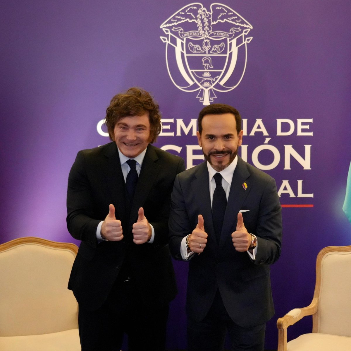 thvdesire's tweet photo. Del 1 al 10 que tanto asco les da esta foto? https://t.co/lzV382CO2Q