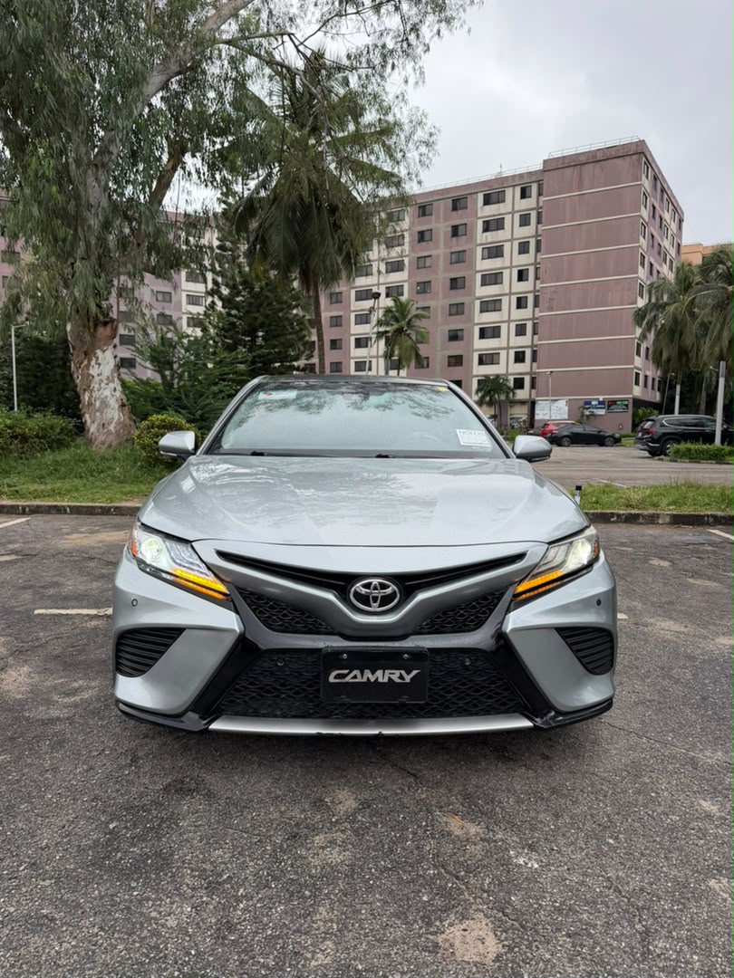 iam_eson's tweet photo. Toyota Camry 2018 xse

Foreign used Tokunbo 🇺🇸

Duty paid
Fullest option with panoramic roof
2026 July entry

Price:₦22,800,000
Buyer settle 

Location Lagos https://t.co/OyErpmpewh