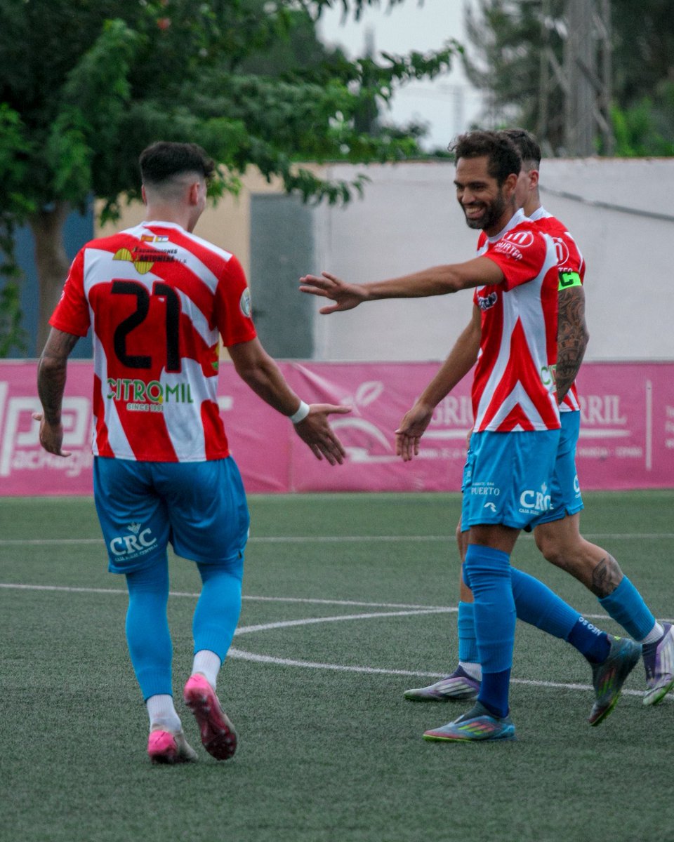 CFSantomera1's tweet photo. 3’ | ¡GOOOOOL! ¡GOOOOOL! ¡GOOOOOL DE QUIM ARAUJO!
El centrocampista recuperó un balón muy próximo al área rival y la mandó al fondo de la red.
#SantomeraArchena (1-0) https://t.co/ZY7fylVm7o