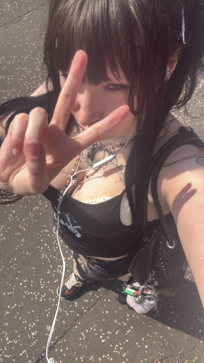 Rubyxrao's tweet photo. #paypig #findom #cashcow #sellingcontent !!!! https://t.co/rAKV6XpQzp
