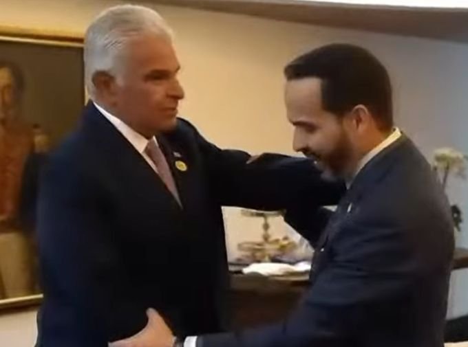MONICA_CAICEDO's tweet photo. Que Colombia sea oficialmente país amigo de Panamá #lapatriamilagro @ABDELAESPRIELLA @JoseRaulMulino @jrestrp https://t.co/A5tIkiFpgi