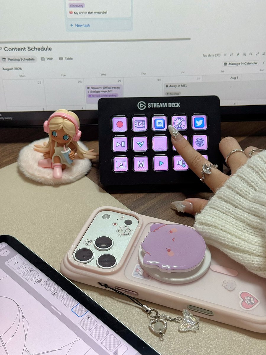 Pixzli's tweet photo. artists let me see your set up !!! 🤍

i just updated mine~ https://t.co/CfJoLS89fa