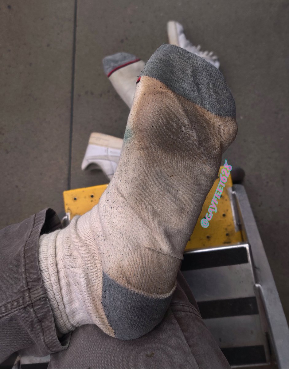 gayfeet628 tweet picture