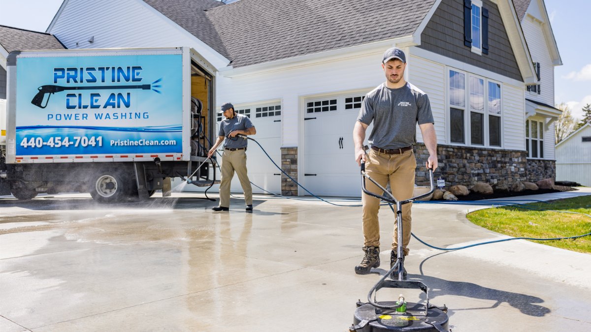 PristineCleanOH's tweet photo. 👑Ken Wilson is the King of Concrete Protection👑 - https://t.co/zAEuqjVctX https://t.co/IqA8ZWdtaj