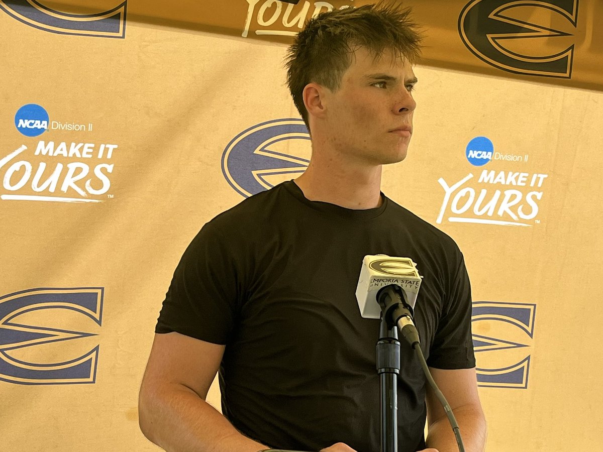 ESUSports's tweet photo. Today at the interview tent we started talking with the @esuhornetsfb offense and quarterbacks 
Ben Harris
Jamison Sarver
Josh Burdick
and QB Coach Brayden Gleason
along with HC Garin Higgins. 
#StingersUp #UNIT https://t.co/Wz2vZtPtyC