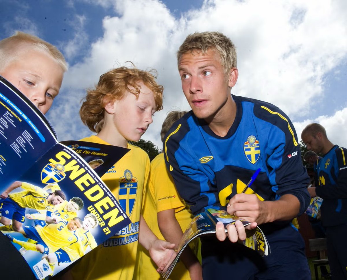 karlskogaskherr's tweet photo. Cirkeln är sluten - Emil Johansson är tillbaka i Sporten. https://t.co/5fBcQOgbto