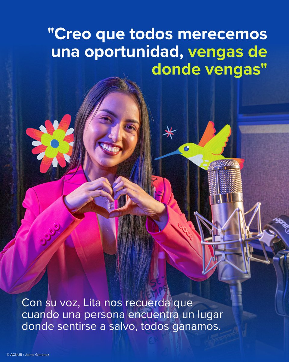 ACNURPeru's tweet photo. Hay canciones que se escuchan. Otras también se sienten.🫂🤗🎶
@LitaPezoOficial pone su voz a un mensaje de acogida, esperanza y solidaridad #ConLosRefugiados.
Porque cuando alguien encuentra un lugar seguro para empezar de nuevo, todos ganamos.
#SolidaridadMás51
🇵🇪🎤💙 https://t.co/xnzaaZrZe0