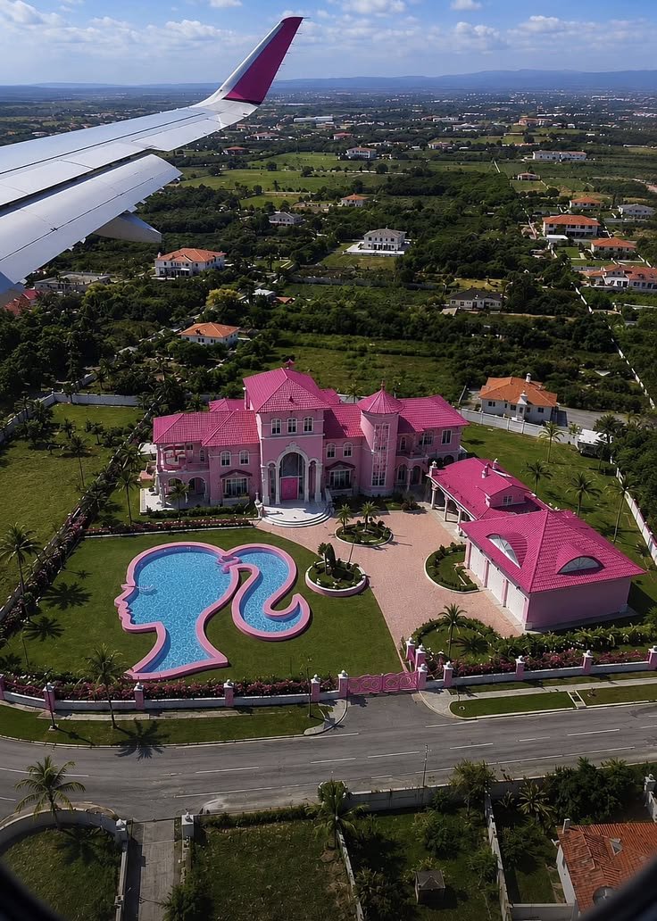 GirlsBeautyy519's tweet photo. i wonder who lives here 🎀 https://t.co/qadesBZCWl