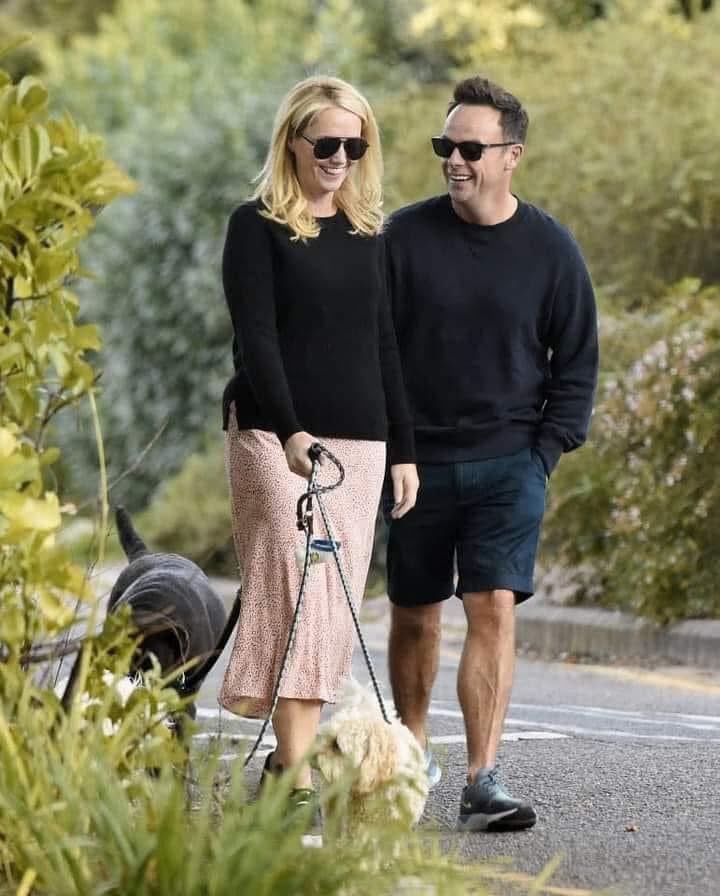 NeilHar25842292's tweet photo. @antanddec wishing a very happy 5th anniversary to this beautiful couple, so lovely to see how happy u make each other!!!… 🥰🥰🥰😊😊😊👰‍♂️🤵💖💖💖 https://t.co/hwXaWmxUS2