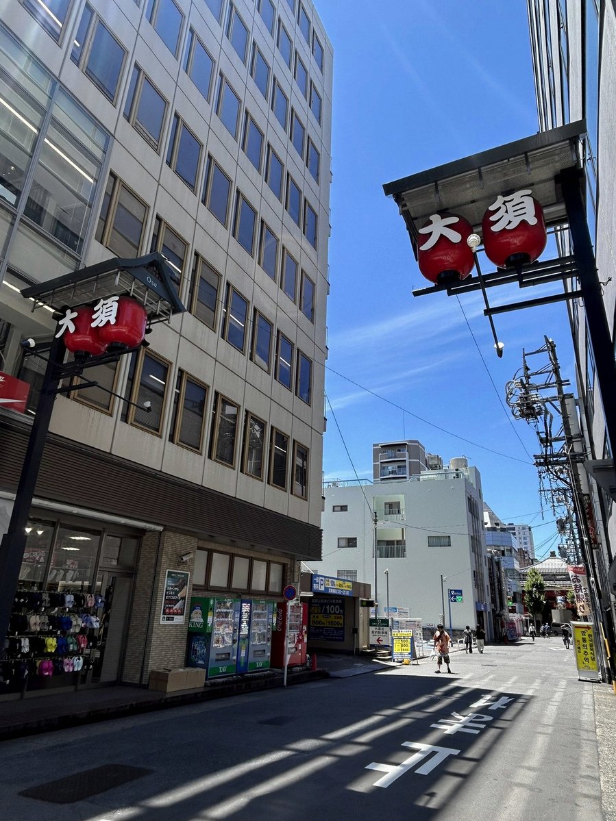 sedabut's tweet photo. ようやくハイキューの続き観れた！及川さんがばり格好良くて、こんなん全人類及川さんのファンになるしかなくない？有言実行で本当に格好良い。あと思ったより性格悪くなかった。ちょっと人より他人の事が分かりすぎるだけで。 https://t.co/ehxfQO78iw