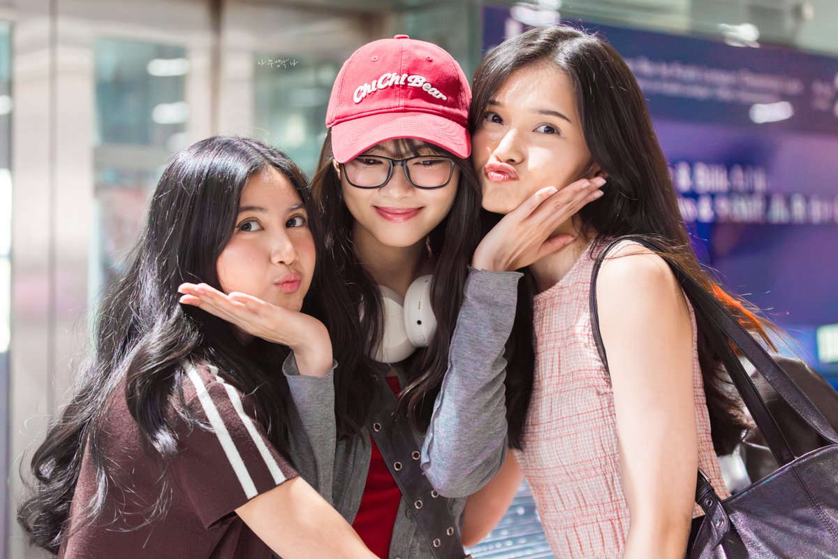 chocofy's tweet photo. 260807 Anin Fiony Indah 🛬 KLIA 🇲🇾 https://t.co/DKGESJns3B