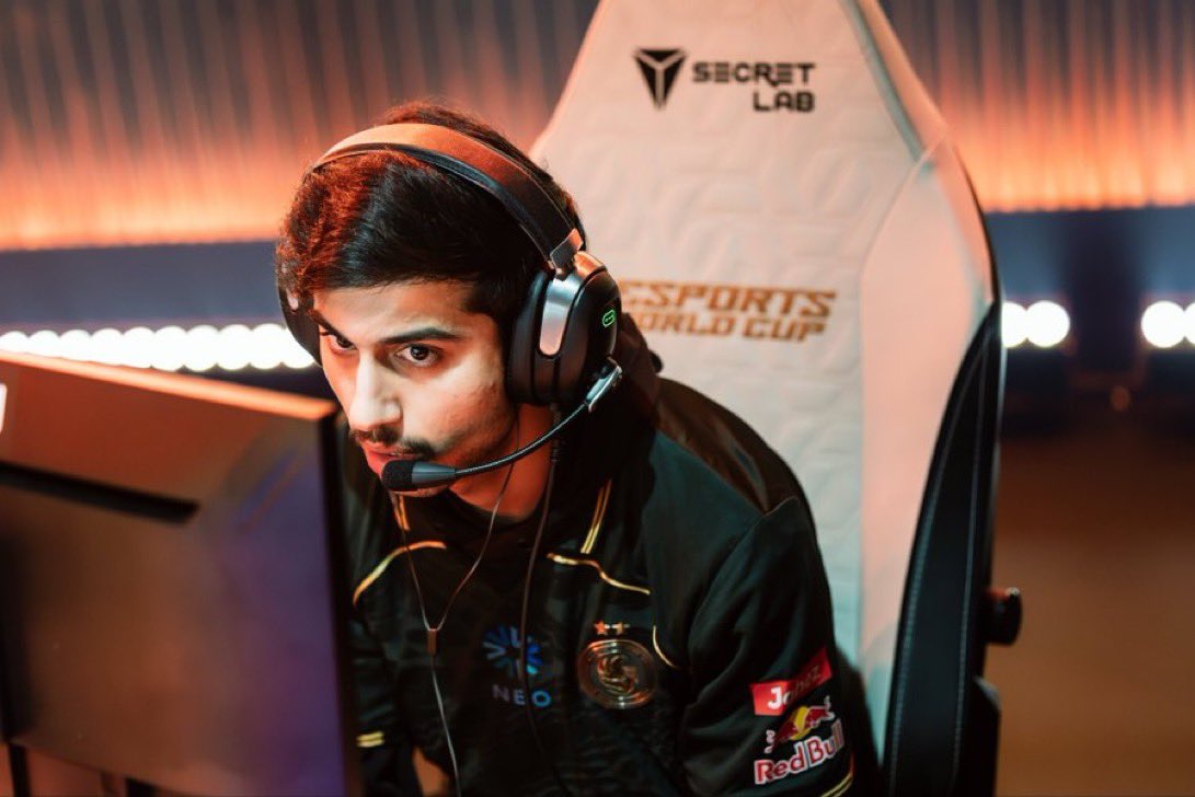K22N8's tweet photo. 🚨 موعد مباراة فالكونز غدًا في Call of Duty 🦅

ضد M8
⏰ 5:40م بتوقيت 🇸🇦

الفوز يعني التأهل إلى نصف النهائي وزيادة رصيد فالكونز من النقاط في كأس العالم للرياضات الإلكترونية 🔥💚 https://t.co/OZBzFGNOKf