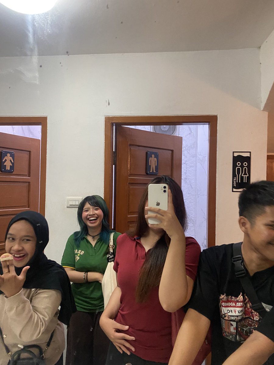 momsession's tweet photo. https://t.co/fnUzSCDio0