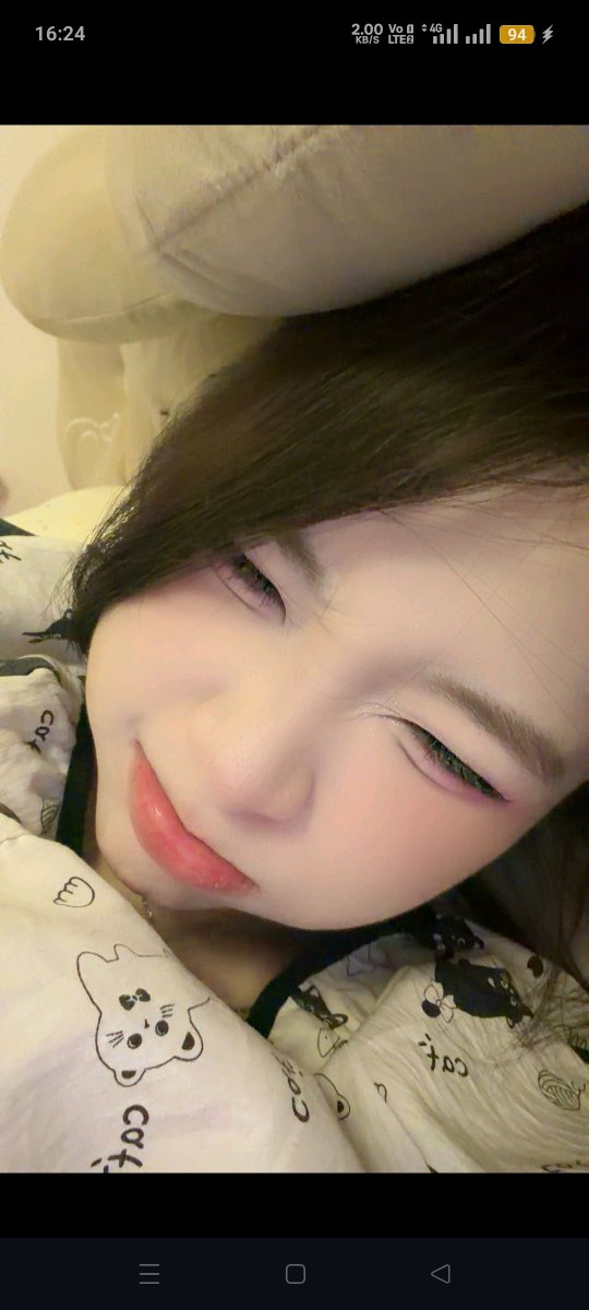 BichDieu2006's tweet photo. Mọi người ngủ ngon ạ. Mới đi dạo về mệt quá nè https://t.co/xjbRHlxc5H