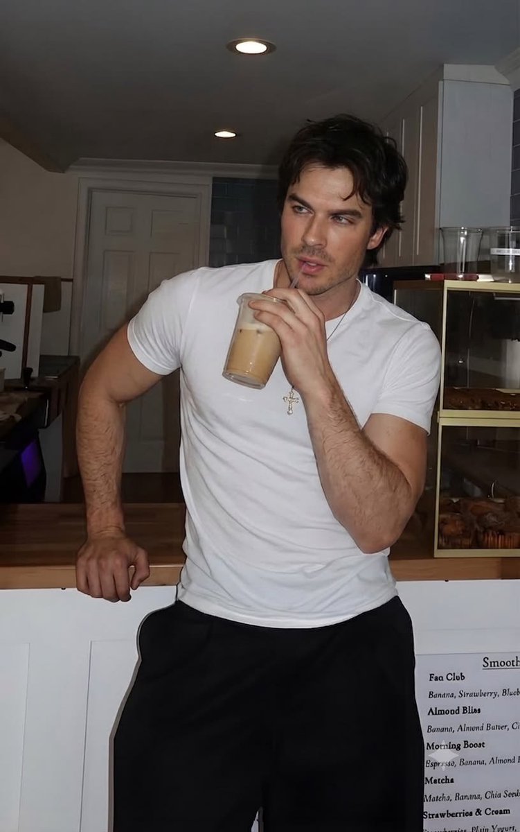 dxddydamon20's tweet photo. Love to start the day with morning coffees. https://t.co/zSUvzIRM06