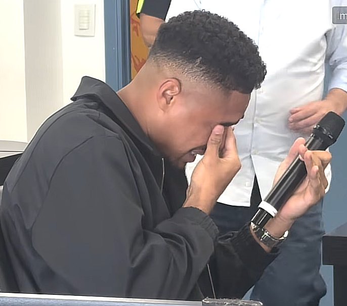 DiarioGols's tweet photo. SUSPENSÃO MANTIDA!!

O STJD mantém a suspensão do zagueiro Victor Gabriel, do Inter, após lesão de Gabriel Pec

O jogador fica suspenso até que Pec volte aos treinamentos, com prazo máximo de 180 dias.

📰 UOL / @igorsiqueira 
📷Divulgação https://t.co/J3LLmCppUt