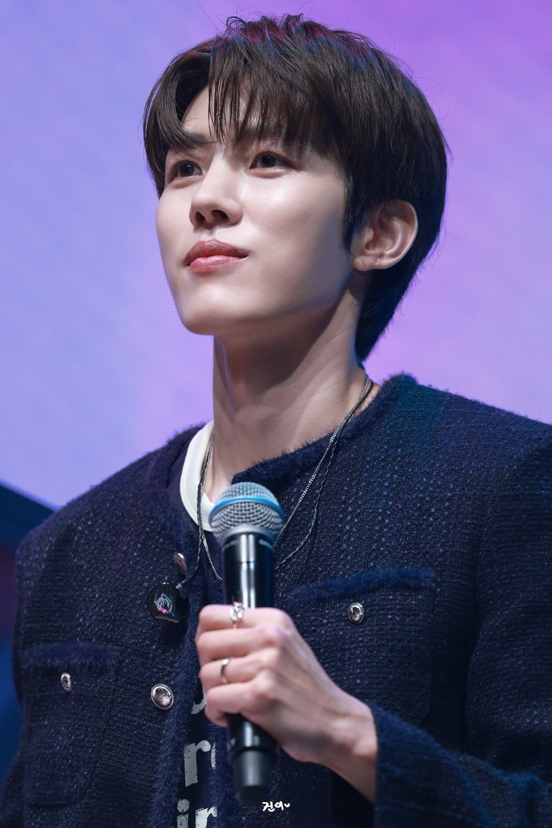 GIN82709's tweet photo. 260801 이성열 생일파티 <Yeol-Summer Night> 밤공

성열이 보고싶다(◞‸◟ )…🖤

 #성열 #이성열 #인피니트 #SUNGYEOL #LEESUNGYEOL #INFINITE https://t.co/li9u7nmTBt
