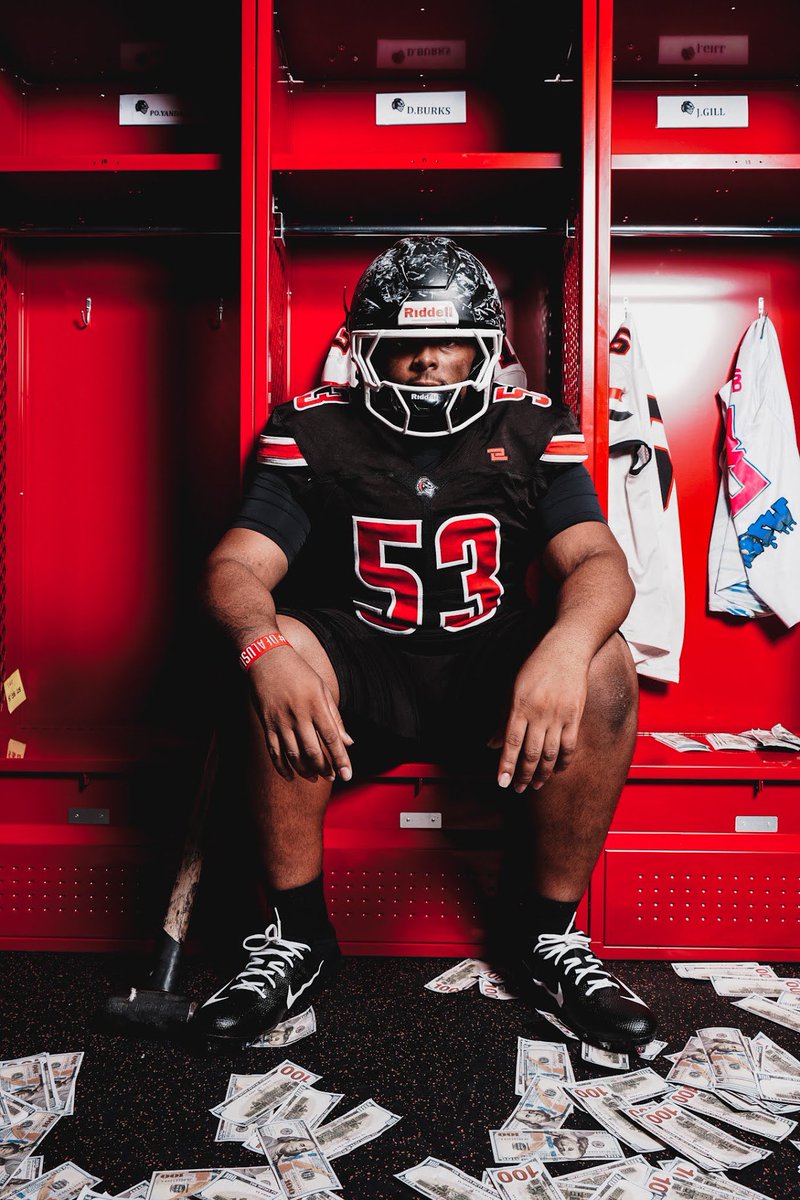 NewcombEli84926's tweet photo. Year 3 junior season loading I couldn’t be more ready #goknights 🛡️⚔️ https://t.co/DgQw8Fi1Fq