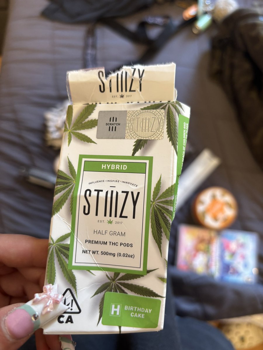 thebigz44438734's tweet photo. Don’t tell me “Push to Open.” You’re literally cardboard. You are weak and I am strong https://t.co/y4K3XwHjNp