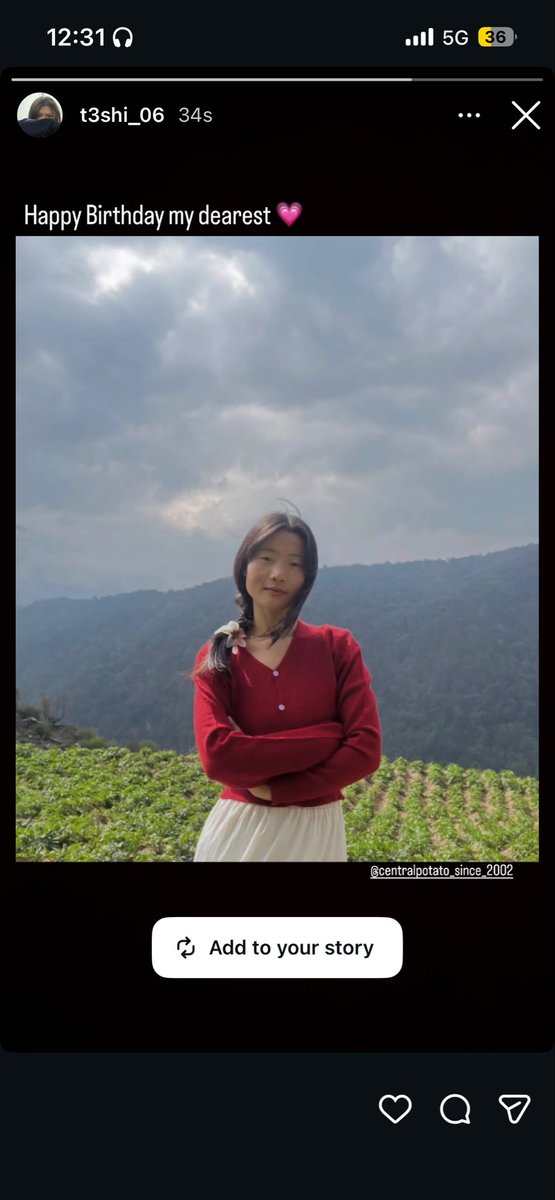 PZaam503's tweet photo. For a moment, I thought she had forgotten my birthday because I’ve never started my birthday without hearing her voice first. Then my phone rang—it was her. My heart felt so full. 🤍🥹#mybirthday #bestfriend #mydairy https://t.co/ajHFgcBibf