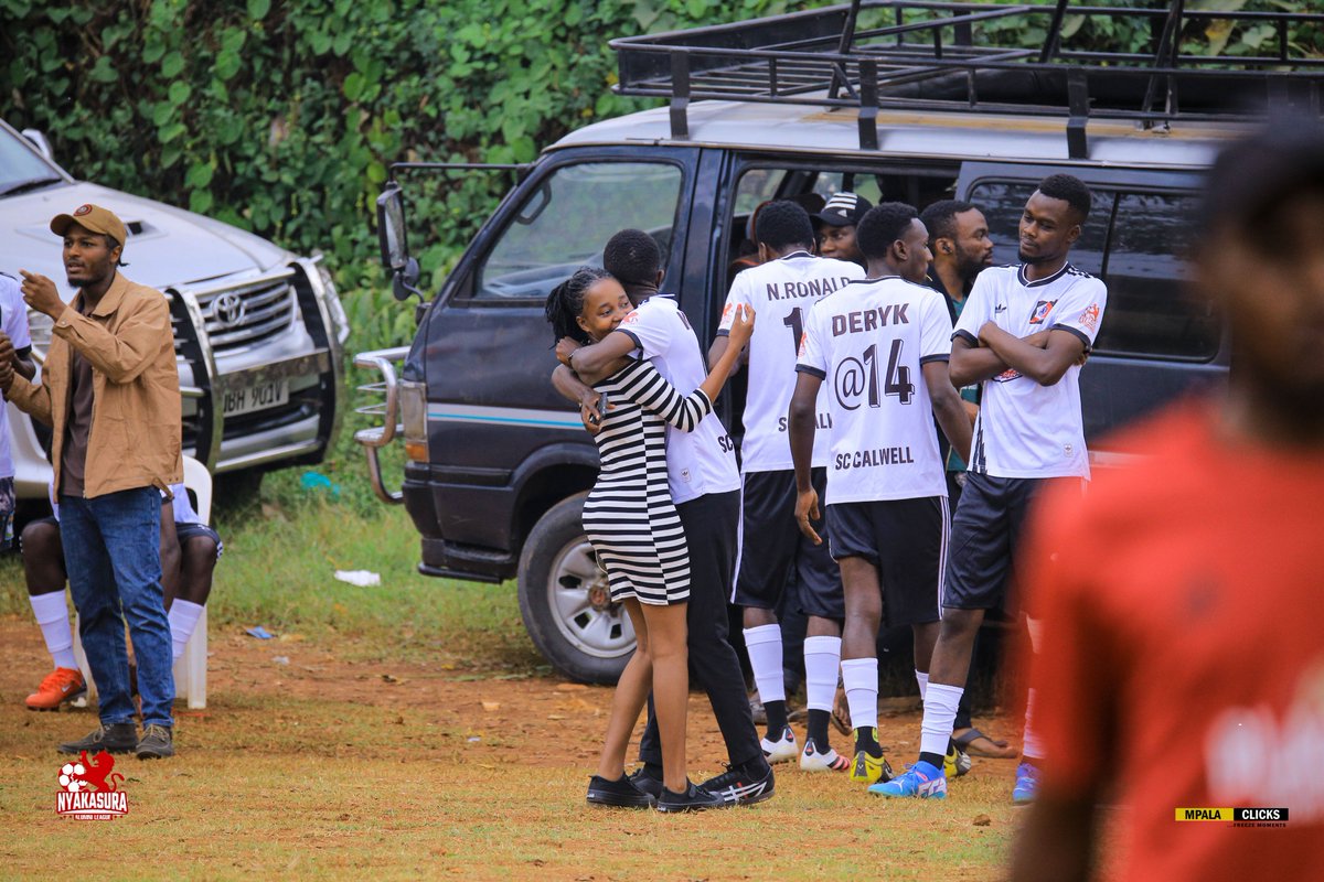 CalwellSc's tweet photo. It's always all about 
Love! Laughter! And real Family vibes🥰💛🧡
SC CALWELL for life
 #NALSeasonIV #NyakasuraAlumniLeague #SCCalwell #NyakasuraAt100 https://t.co/W7n4u4vNYd