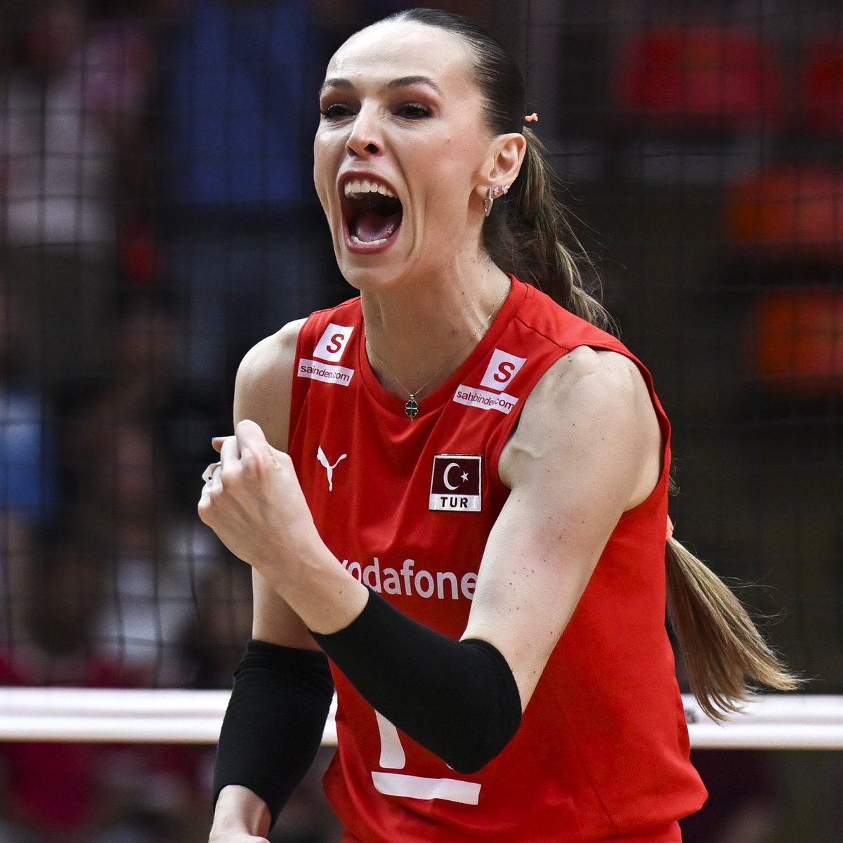 gibbybaris's tweet photo. 🇹🇷 Eda Erdem 3.5 ay sonra ilk maçına çıktı

11/19 %58 hücum
4 blok
15 sayı, +11 WL

📊 Fransa x 3 Set https://t.co/7gDsrimuDM