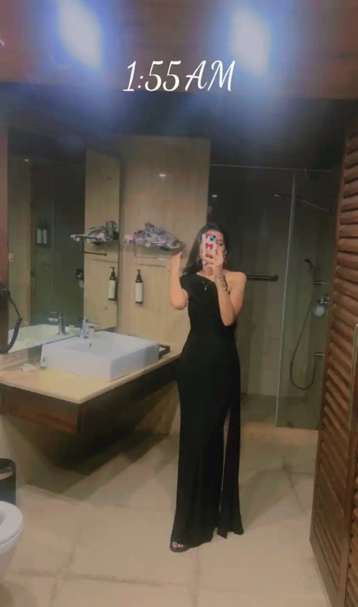goddessprisha1's tweet photo. Glimpses from a sub funded dinner and date night 👀 https://t.co/MJ8RLA0jus