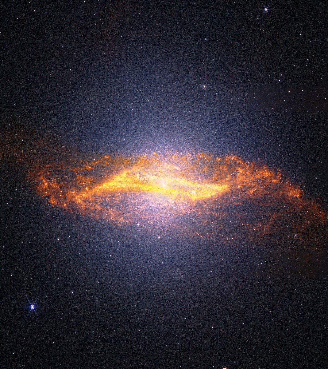 latestinspace's tweet photo. Latest images from the JWST 🔭 https://t.co/SZH2QtPxWK