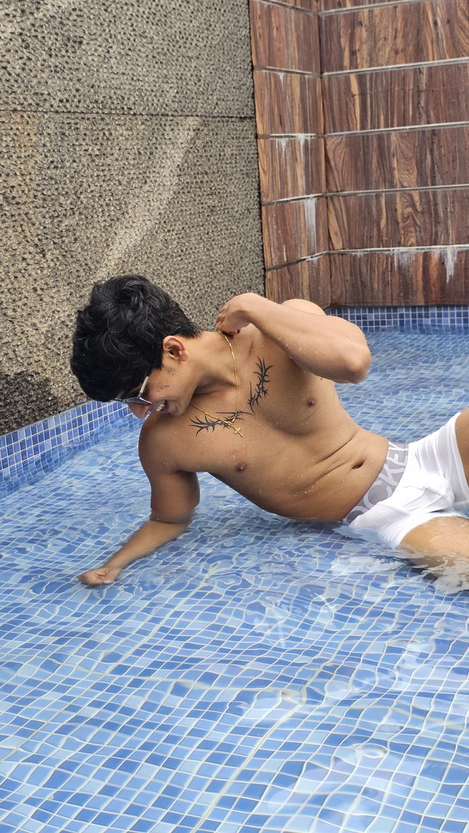 AaroOraal321's tweet photo. More Brinto SEXclusives 🥵🥵
#brinto #gay #instagram #mallu #kerala #exclusive https://t.co/q0xJfT54PO