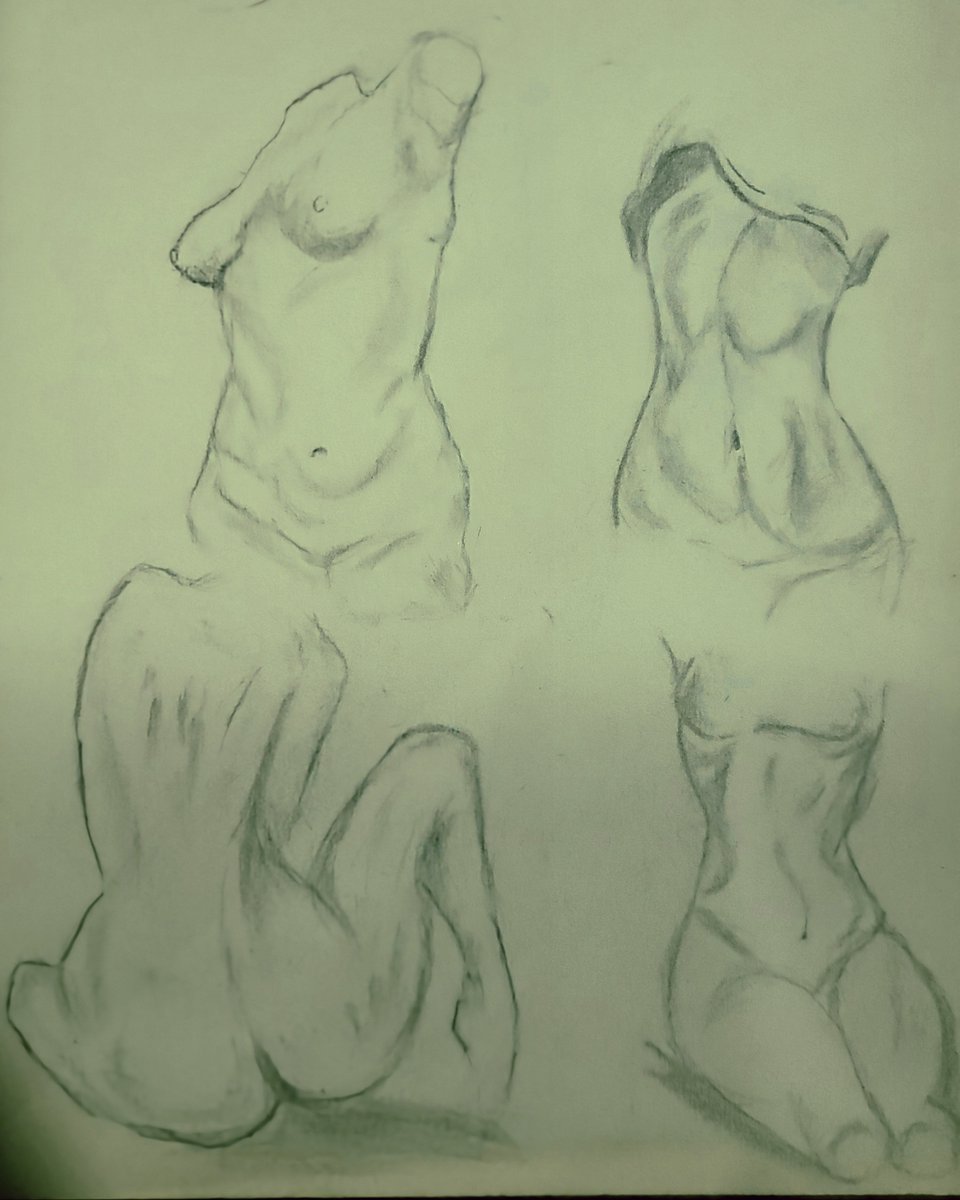 callme_marv's tweet photo. Did the female verison..which do you guys prefer?
#drawingㅤㅤ https://t.co/Kdi304r6lt